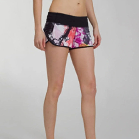 Very RARE Lululemon Speed Shorts Unicorn Tears 4 - Picture 4 of 10